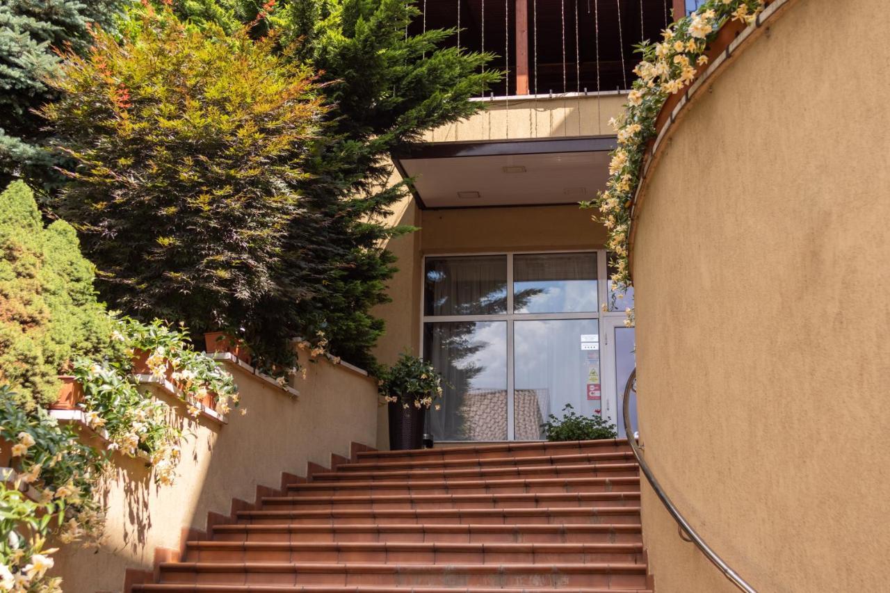 Pensiunea Europa Targu Mures Exterior foto